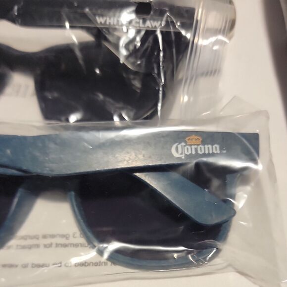 Radio And Beer Promotional Lot - Picture 5 of 6